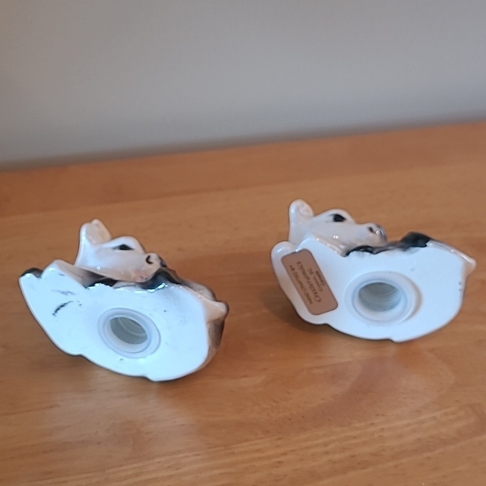 VINTAGE Handcrafted Ceramic Cow Salt and Pepper Shakers - Picture 7 of 14